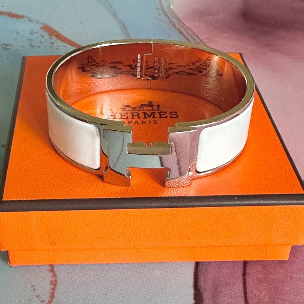 HERMES Clic Clac H bracelet White/Sliver - Picture 3 of 13